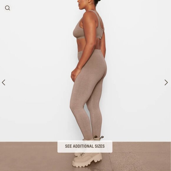 NWT Skims Outdoor Legging in Desert size Medium - Picture 3 of 7